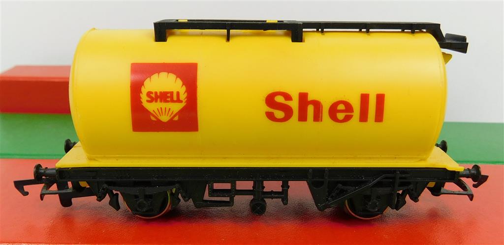 Elaine S Trains Hornby R227 Shell Tank Wagon