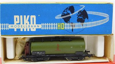 46963f