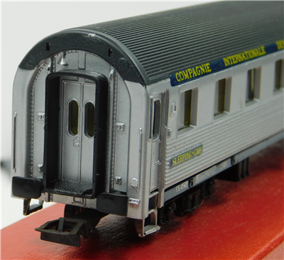 48767d