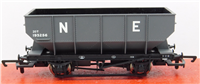 49496