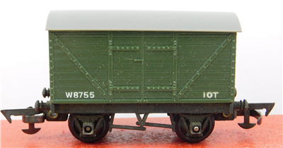 49764b