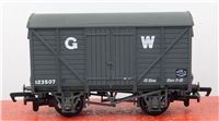 51218