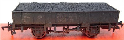 56585a