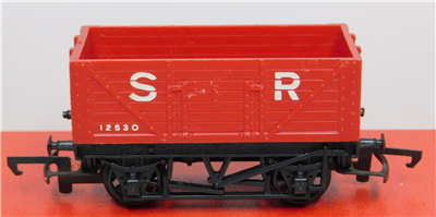 56749b