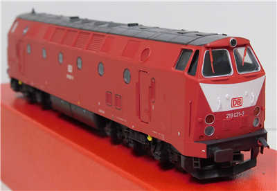 57200f