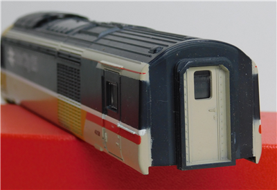 58703d